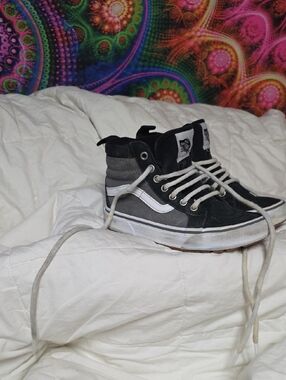 Vans Kids Black & Gray High-Top Skate Sneakers with White Stripe